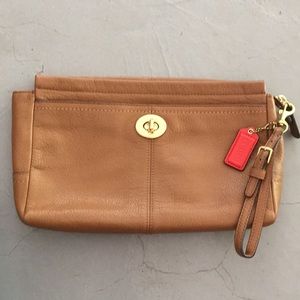 Beautiful leather Coach clutch